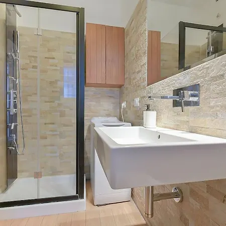 Nettuno 5 Stelle- Elegante Con Appartement *