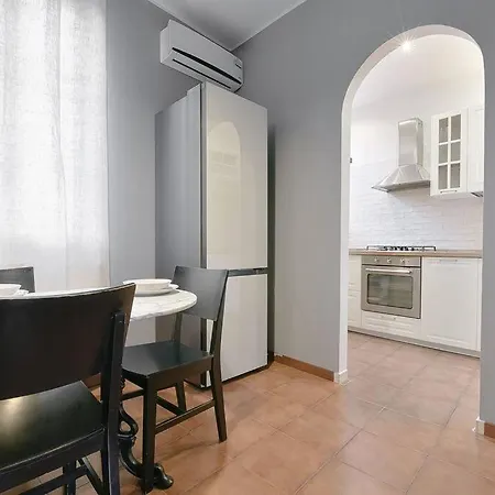 Nettuno 5 Stelle- Elegante Con *