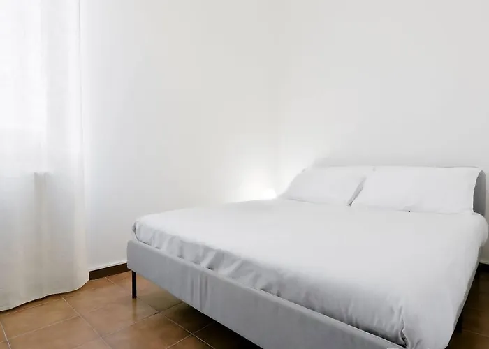 Nettuno 5 Stelle- Elegante Con Lägenhet