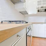 Nettuno 5 Stelle- Elegante Con Bologna